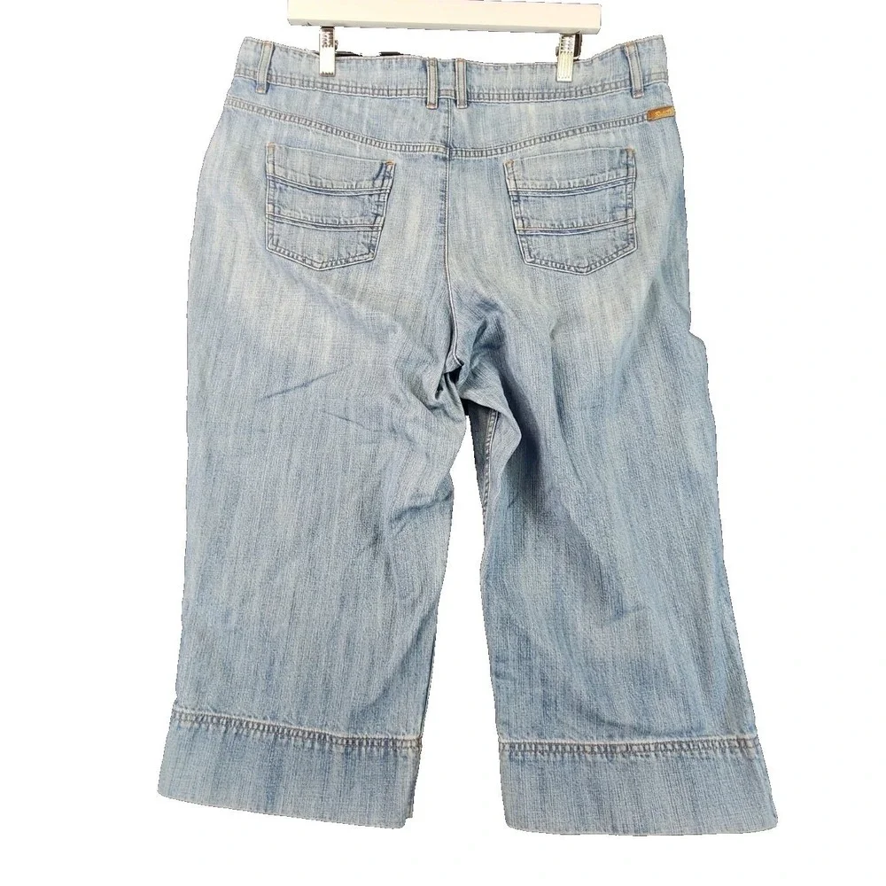 VF Jeanswear Womens Capris denim size 18M Cropped Denim‎ Wide Hem Casual